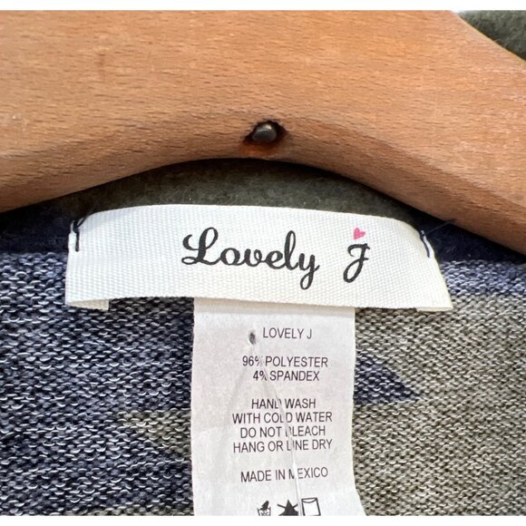 Lovely J Sweatshirt Size 1X Aztec Print Half Zip Pullover Fleece Green Navy NEW - Picture 3 of 4